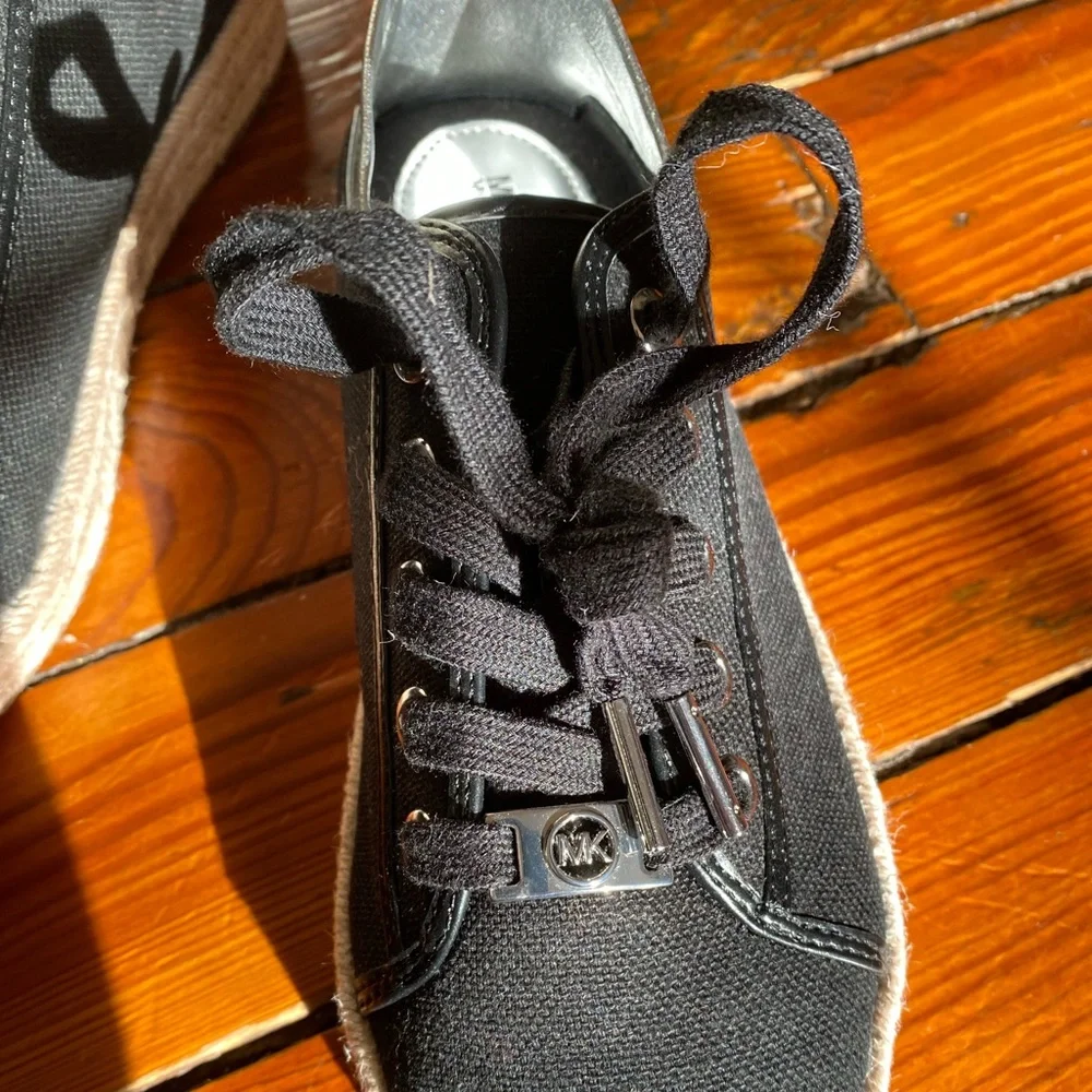 Michael Kors Bryson Lace Tie Up Espadrilles Black/ Silver Size 6